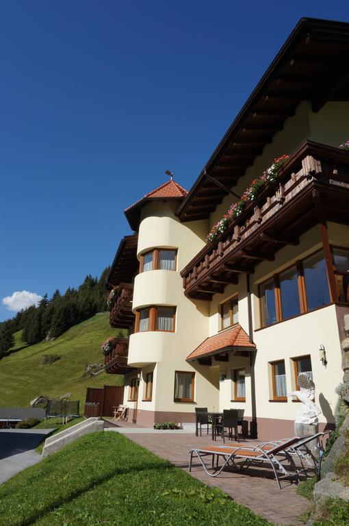 Adlerhof Apartment Sankt Leonhard im Pitztal Exterior photo