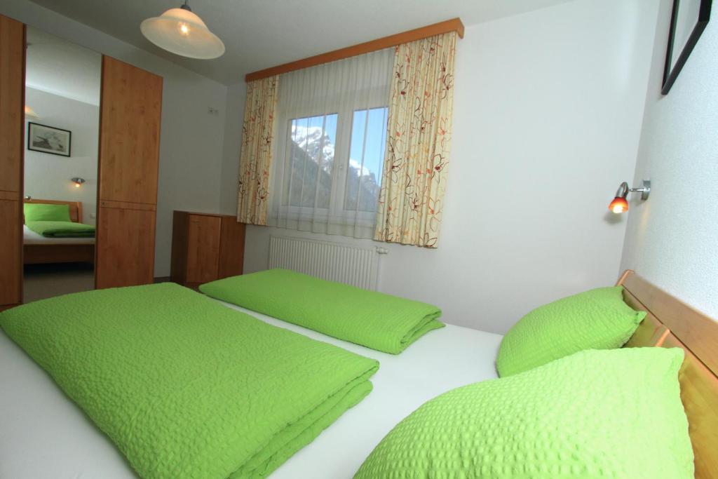 Adlerhof Apartment Sankt Leonhard im Pitztal Room photo